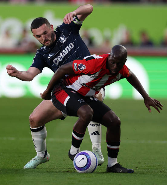 与足球界的 与足球界的