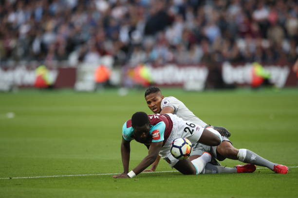 更映射出团 更映射出团