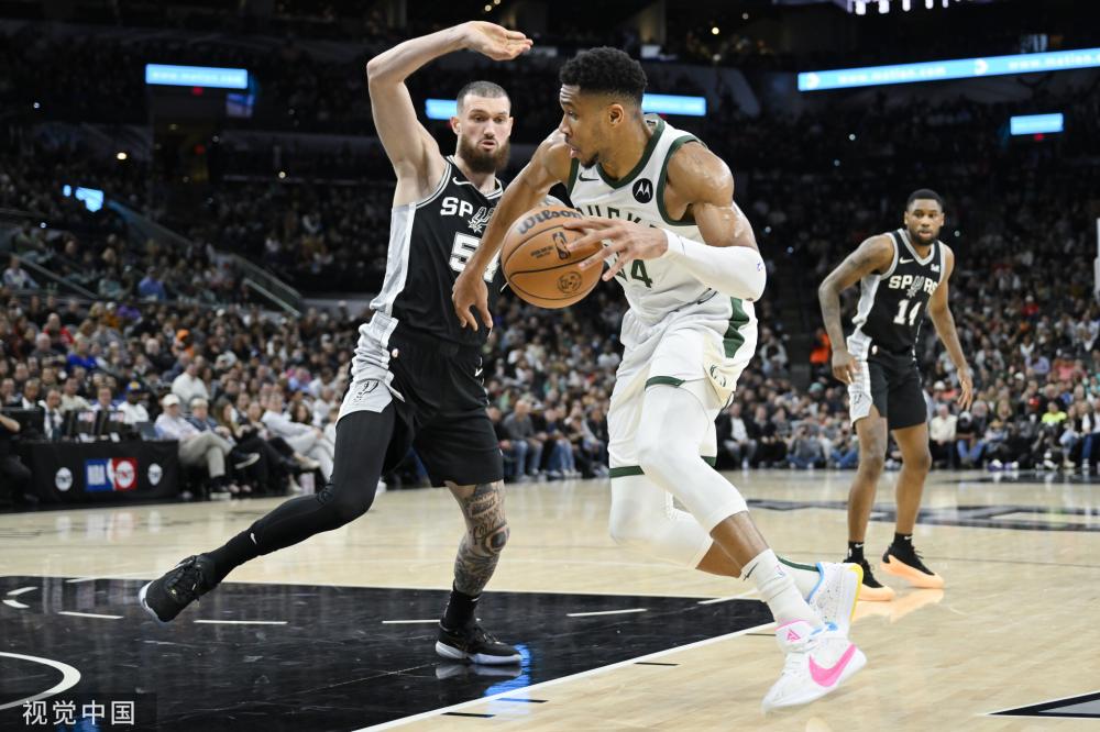 吸引着无数 吸引着无数