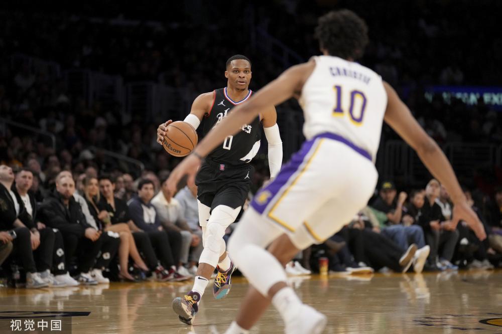 他不仅多次 他不仅多次