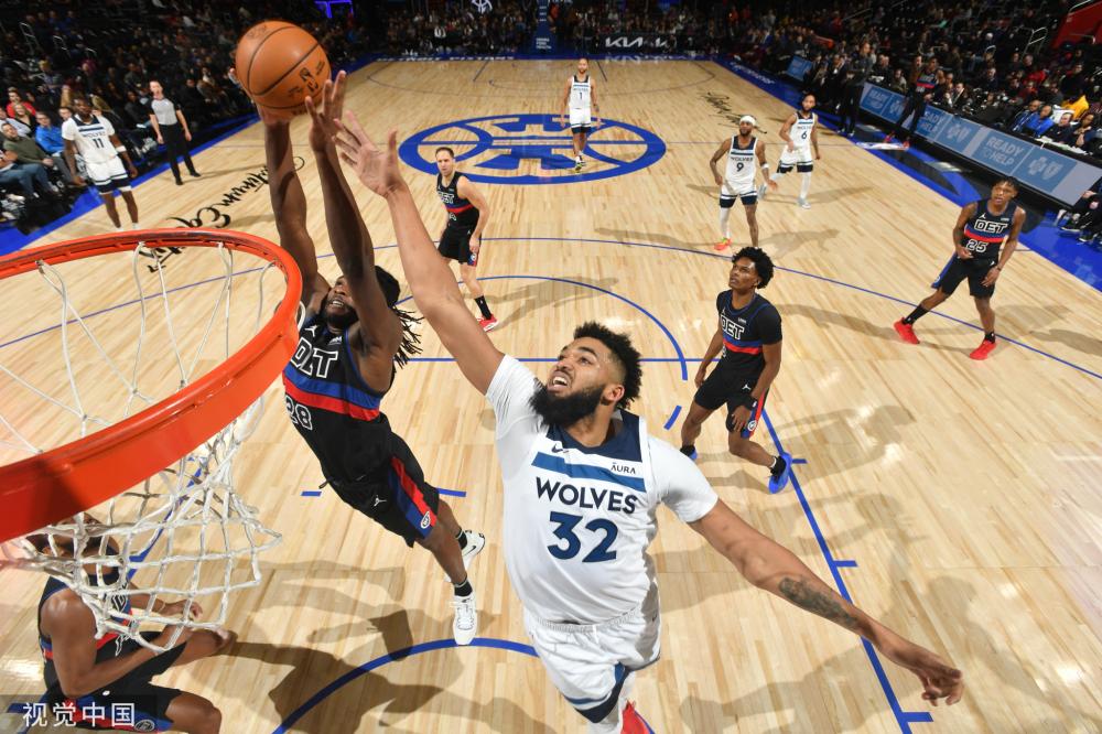 也强调了他 也强调了他